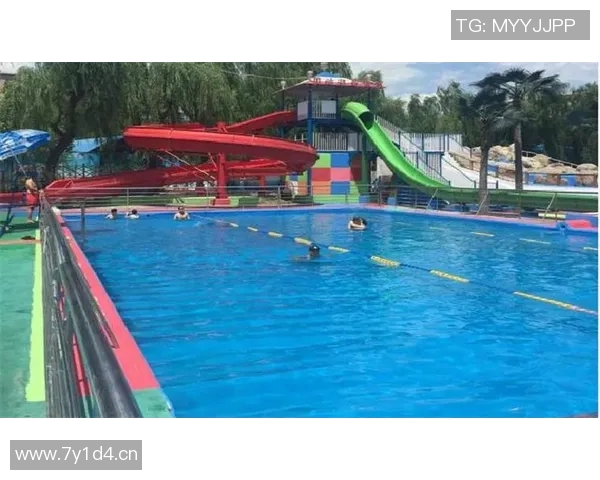 以游泳池为核心，打造理想休闲空间，畅享夏日清凉与运动乐趣